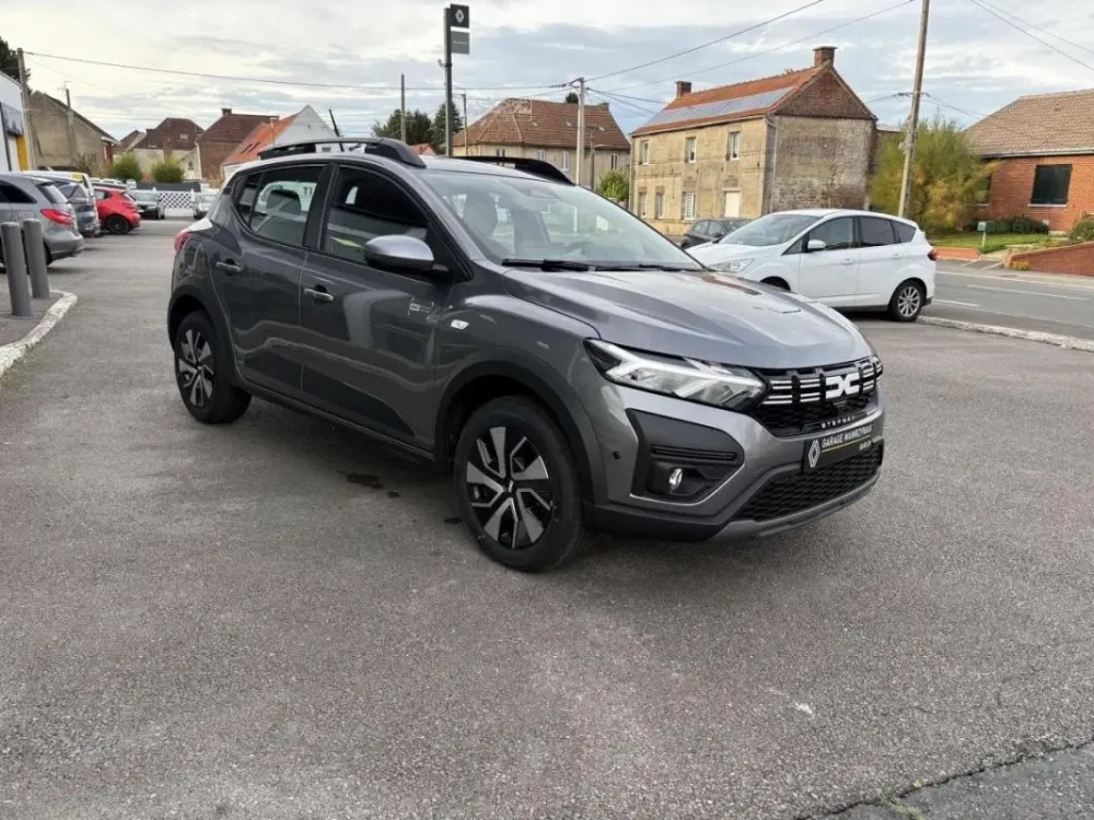 Dacia Sandero Stepway III expression TCe 90 - 24 (3)